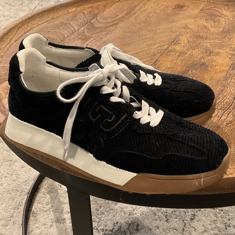 Sam Edelman Black Corduroy Low-Top Sneakers with White Laces and Gum Sole
